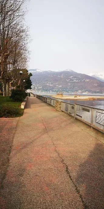 Blue Breeze Apartment Germignaga Italien